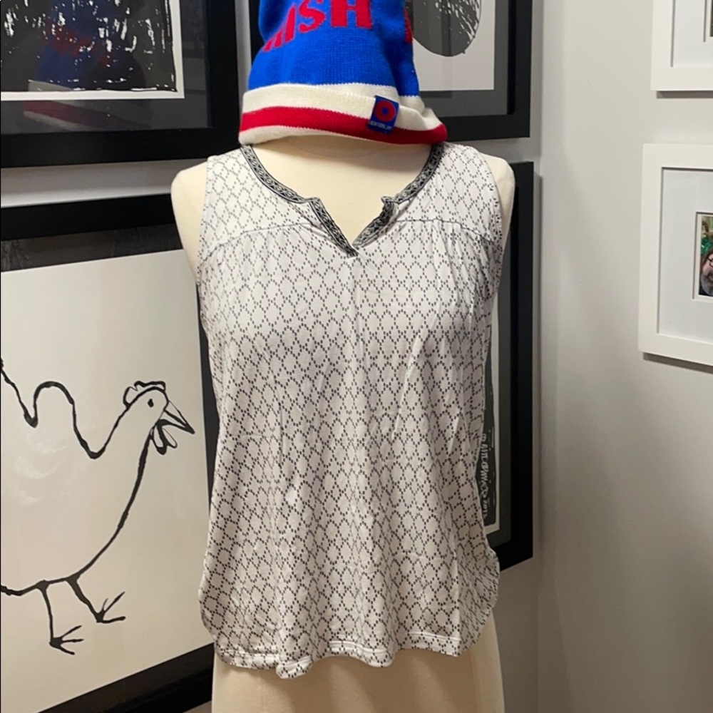 Old Navy Women’s Top size M